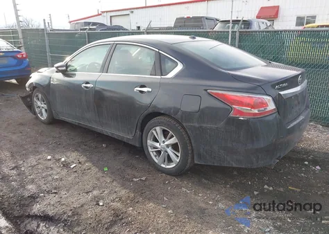 2015 Nissan Altima 2.5 Sv z USA, uszkodzony, nr VIN 1N4AL3AP8FC158690